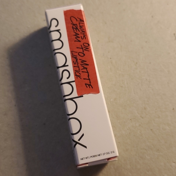 Always on Creme to Matte 💄💋 - Picture 2 of 7